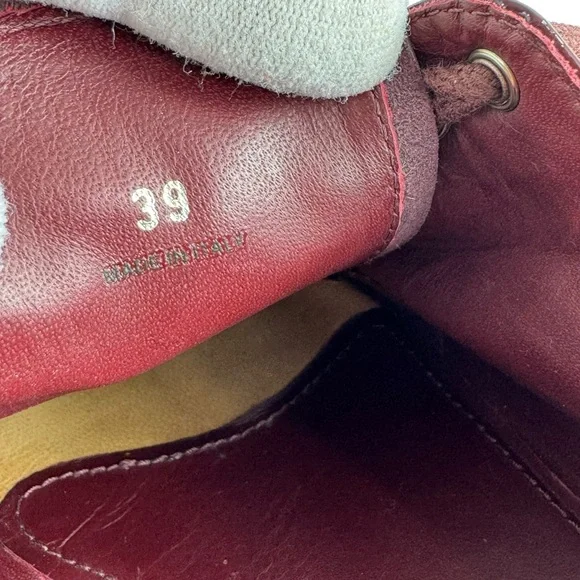 PRADA Brogues Burgundy Patent Leather Women Wingtip Platform Loafers 39 - 9US